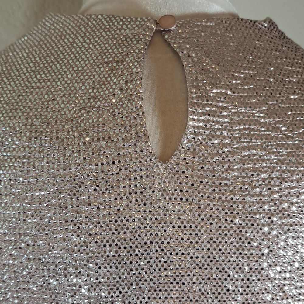Monteau Los Angeles Women’s Top Shimmer Sparkly Short Sleeve Glitter Metallic S - Picture 5 of 13